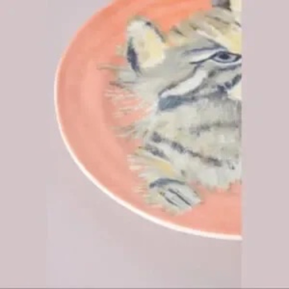 NWT ANTHROPOLOGIE Carole AkinsGrey Cat Dessert Plate - Picture 2 of 2